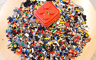 W Morągu powstanie mikrobiblioteka z klocków LEGO. Miasto zachęca mieszkańców do czytania książek